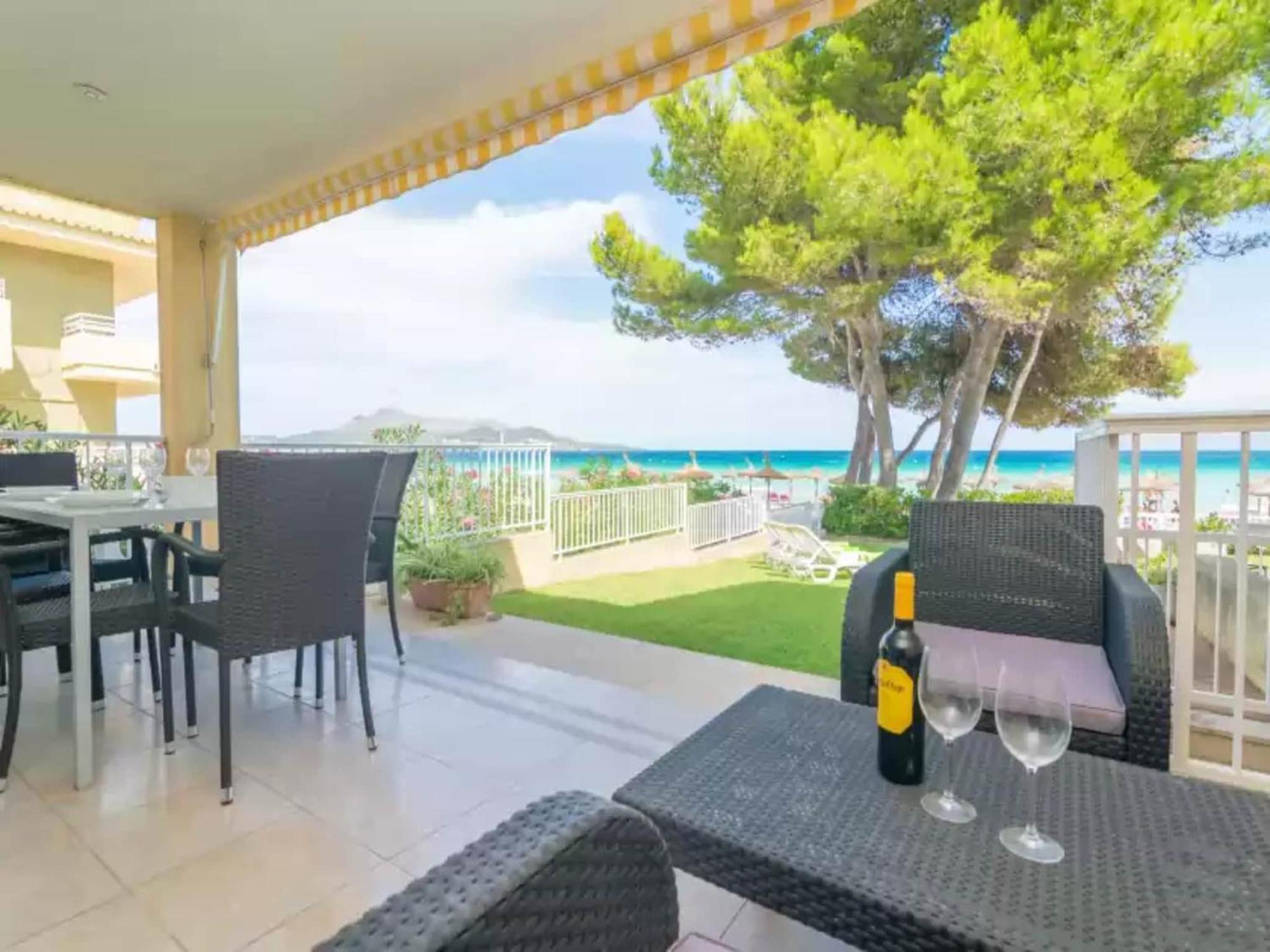 Apartment In Platja D'Alcudia Плая де Муро Екстериор снимка