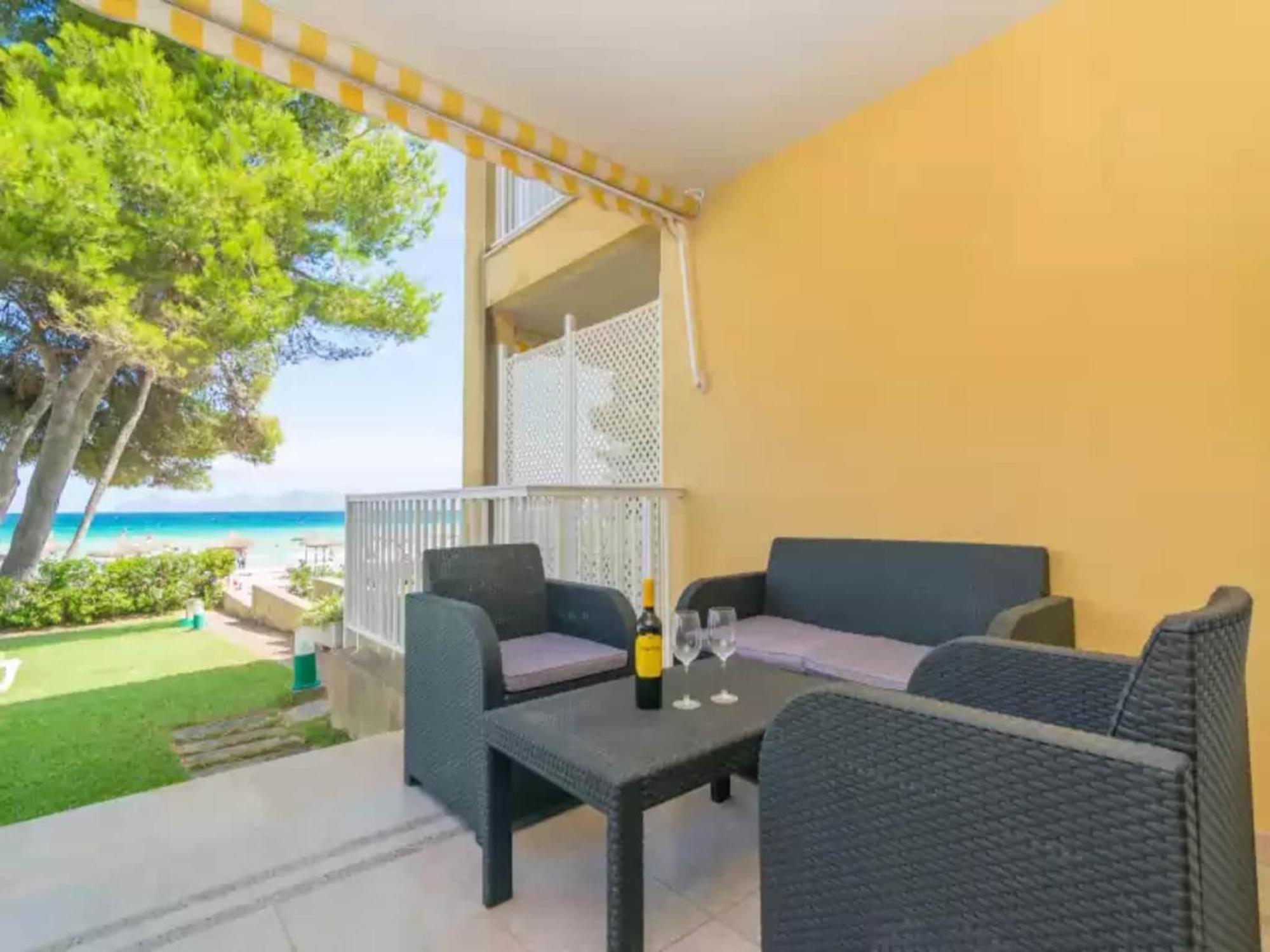 Apartment In Platja D'Alcudia Плая де Муро Екстериор снимка